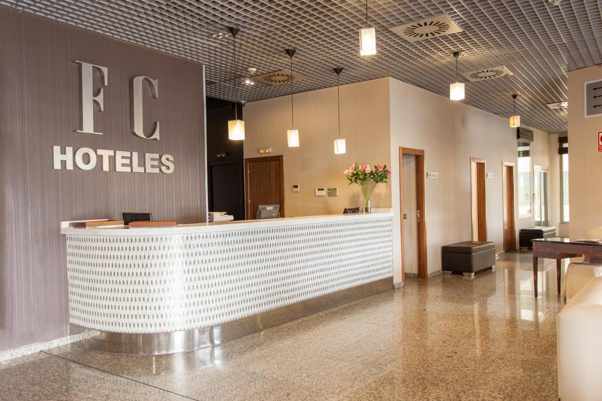 Hotel Fc Villalba Кольядо-Вільяльба Екстер'єр фото