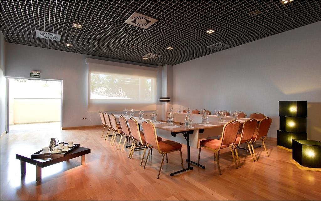 Hotel Fc Villalba Кольядо-Вільяльба Екстер'єр фото